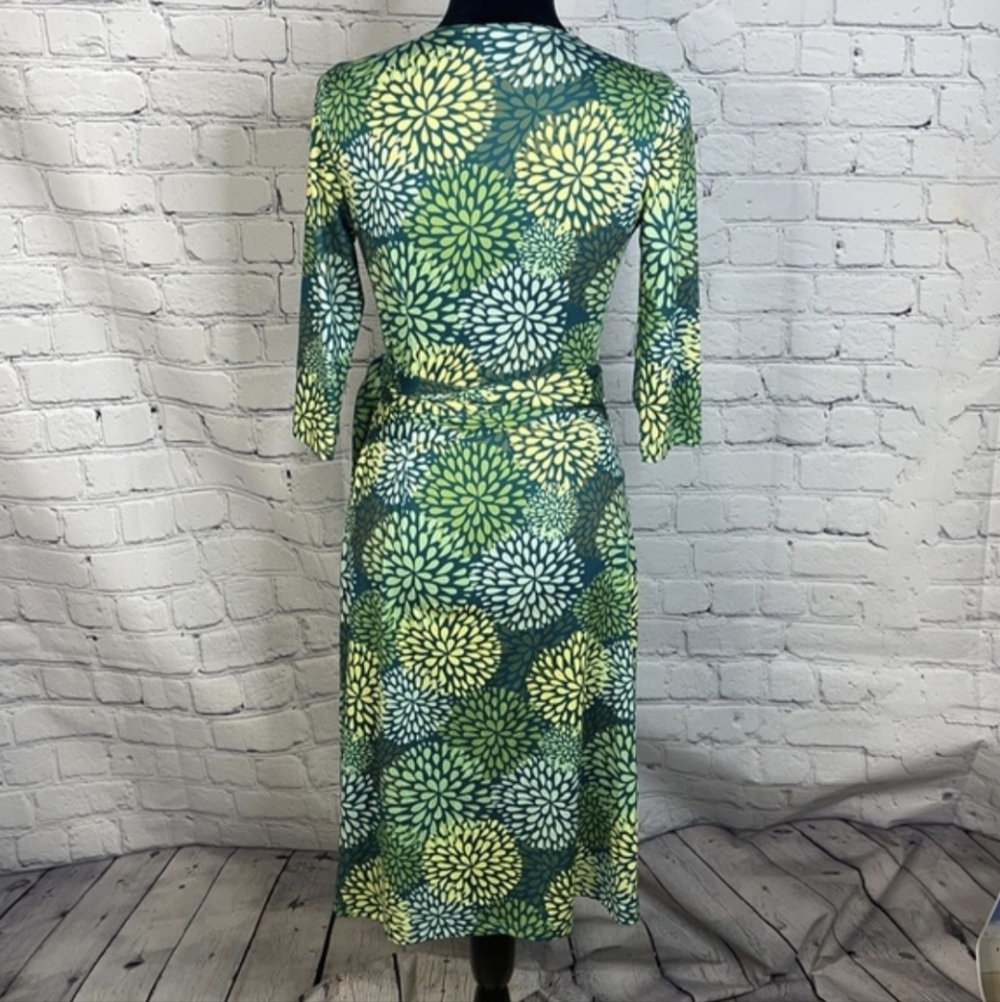 NWT PattyBoutik Blue and Yellow Floral Midi Dress - Picture 3 of 16